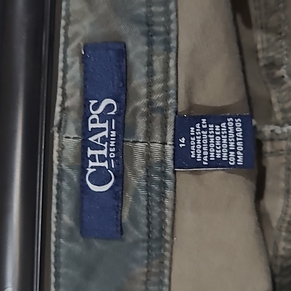 Chaps Denim Camophlage Pants - Picture 2 of 6